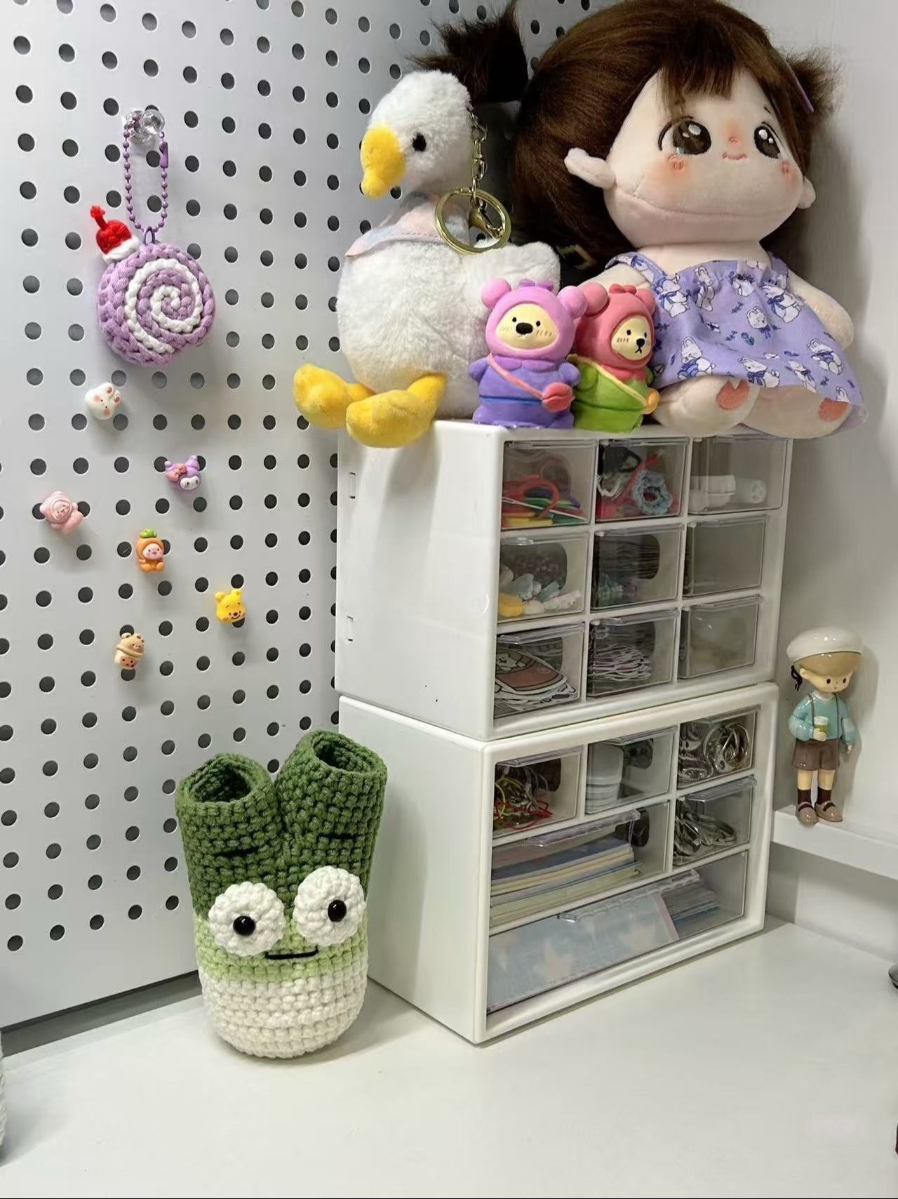 Tutorial Móc Len: Hộp Để Dụng Cụ Hình Cọng Hành Xanh