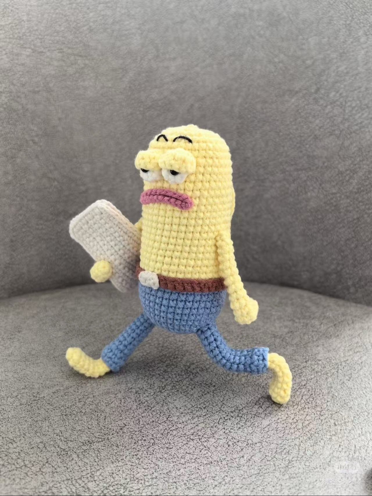 Tutorial Móc Len Nhân Vật Peixe com Cara de Escritório