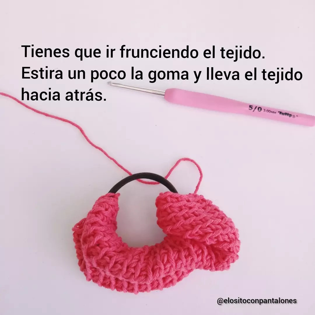 Tutorial paso a paso para hacer Scrunchies (Coleteros) de crochet fáciles y coloridos