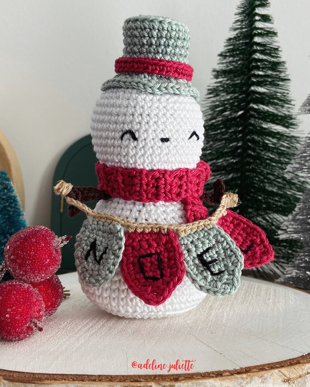 Tutoriel Crochet Bonhomme de Neige Amigurumi Noël avec Bannière JOYEUX