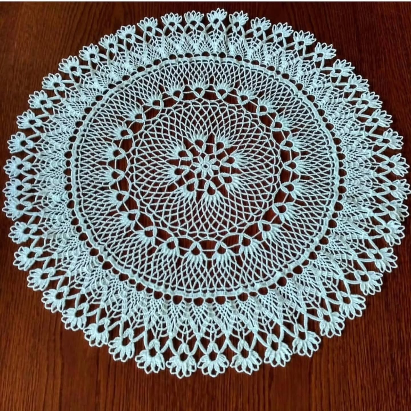 Two Special Crochet Patterns for Placemats and Wall Hangings with Charts