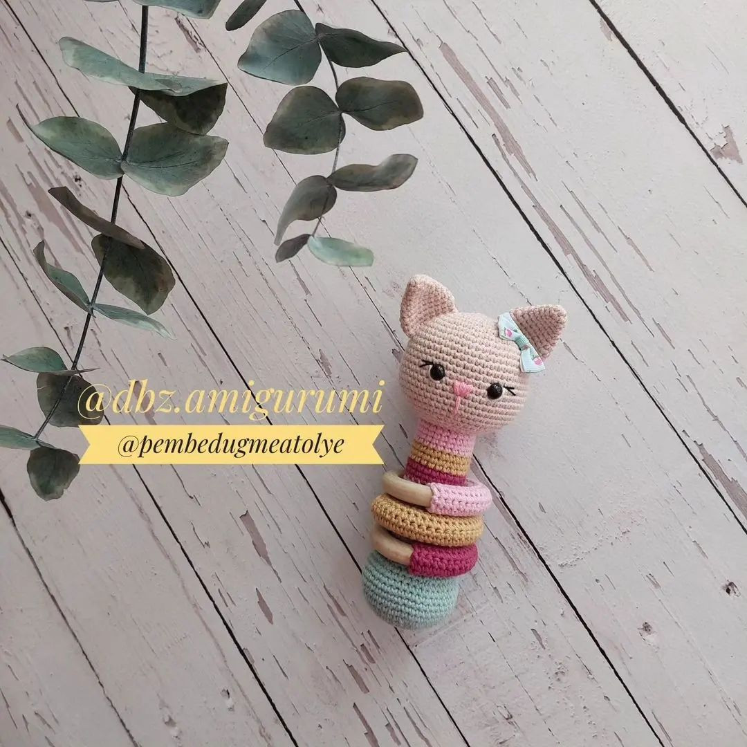 Ücretsiz Pisici Miyu Çıngırak Tarifi - Amigurumi Kedi Bebek Oyuncak Móc Len