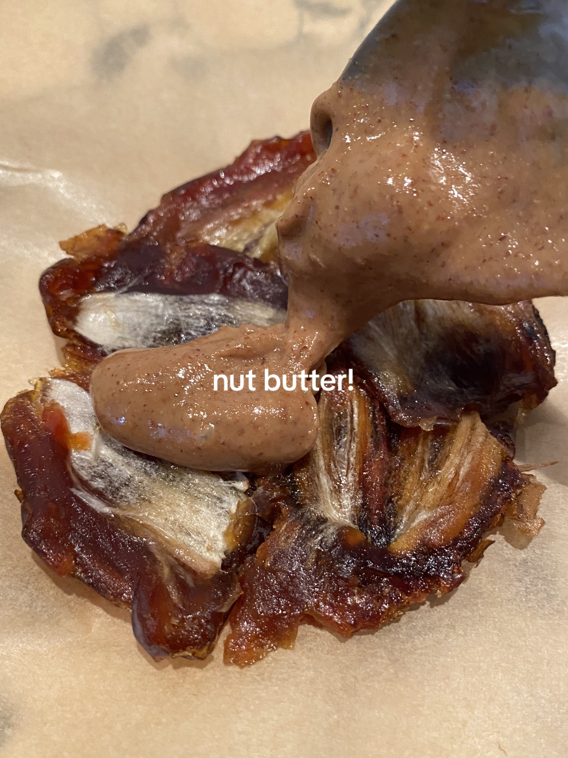 Viral Date Bark Recipe: Dark Chocolate, Nut Butter & Almonds for Ramadan