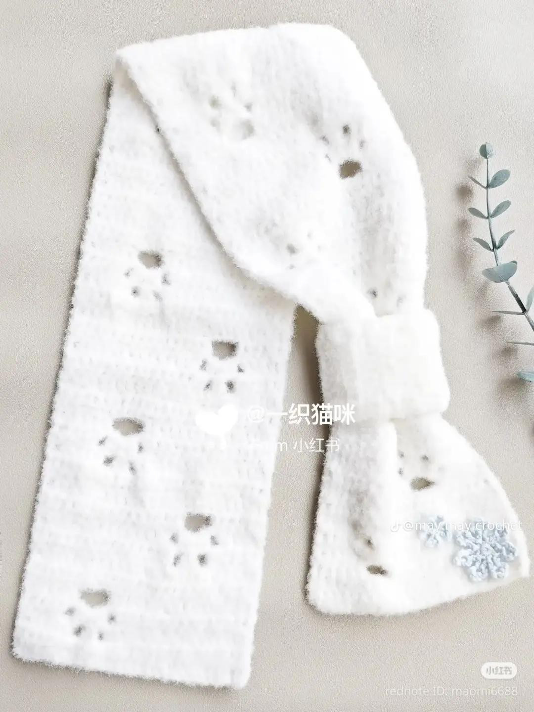 White Cat Paw Bow Scarf Crochet Pattern with Snowflakes