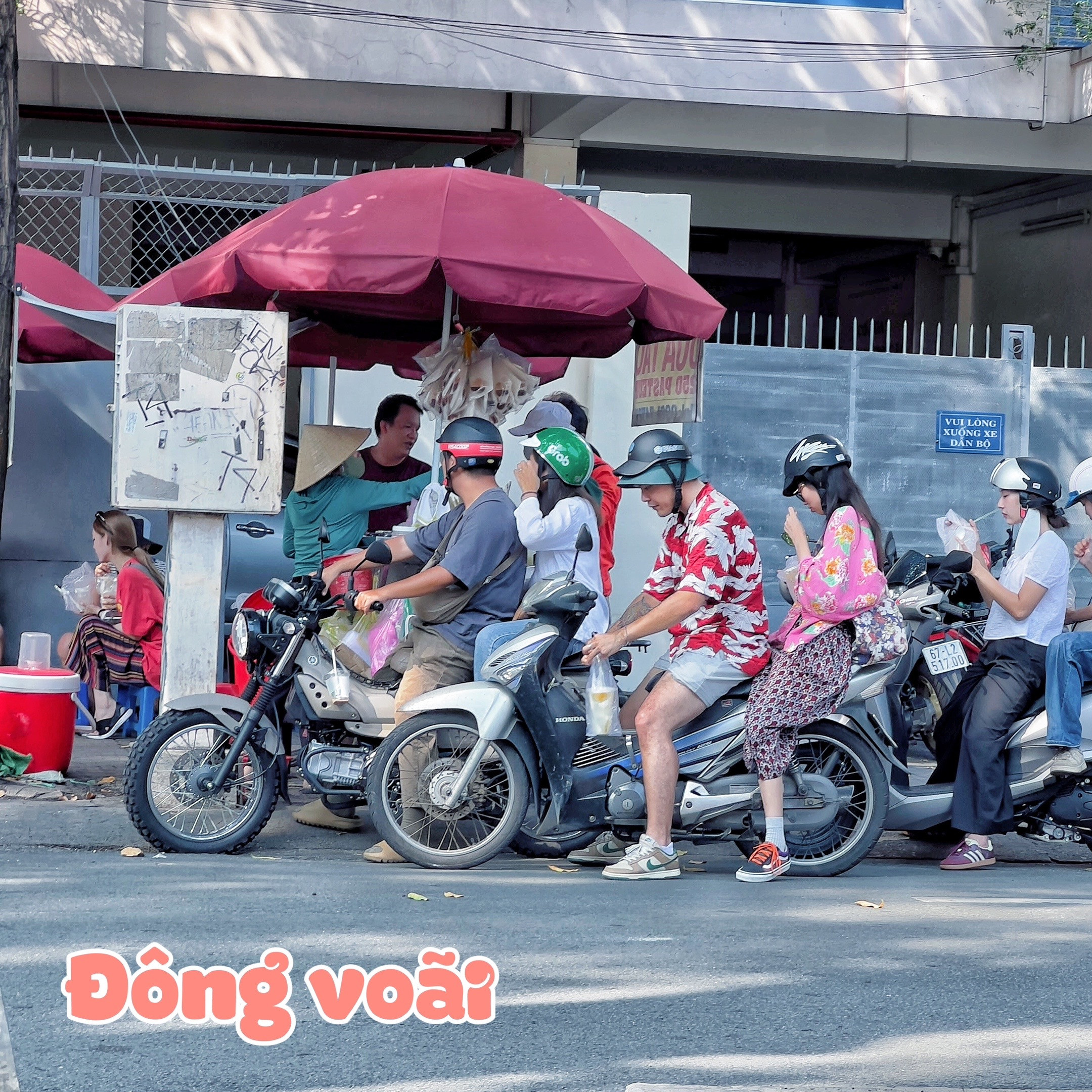 Xe dừa tắc có chỗ 8 chuyện, giá 18k/lý với cơm dừa vừa phải và mút thơm