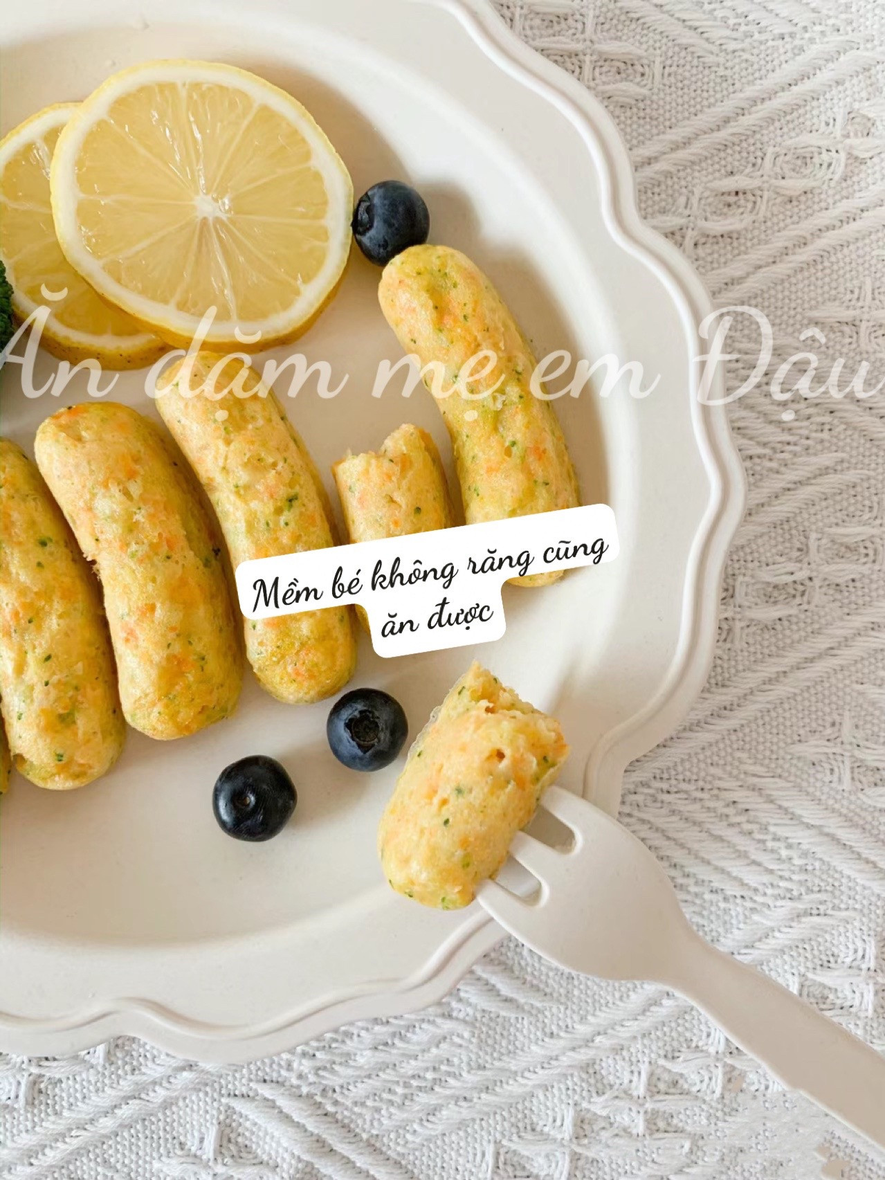 Xúc xích tôm rau củ bổ sung canxi cho bé trên 8 tháng tuổi, mềm không cần răng cũng ăn được