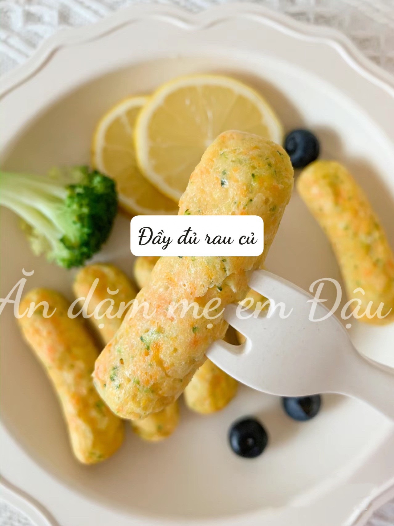 Xúc xích tôm rau củ bổ sung canxi cho bé trên 8 tháng tuổi, mềm không cần răng cũng ăn được