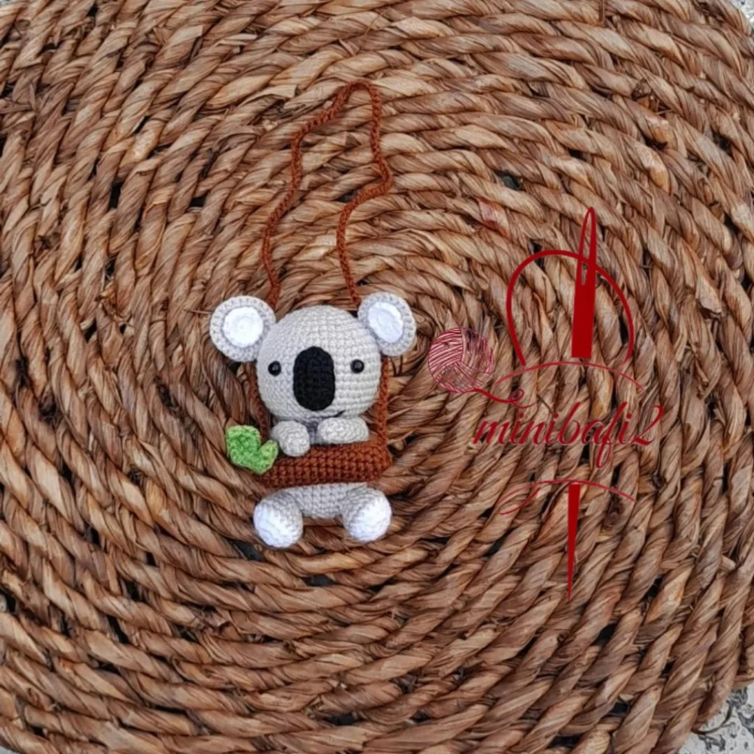 آموزش بافی آویز ماشین کوالا (Koala Car Keychain) - طرح مینی بافی