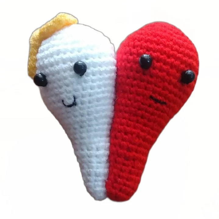Amigurumi Heart Tooth Pattern: Cute Red and White Crochet Design with Step-by-Step Instructions