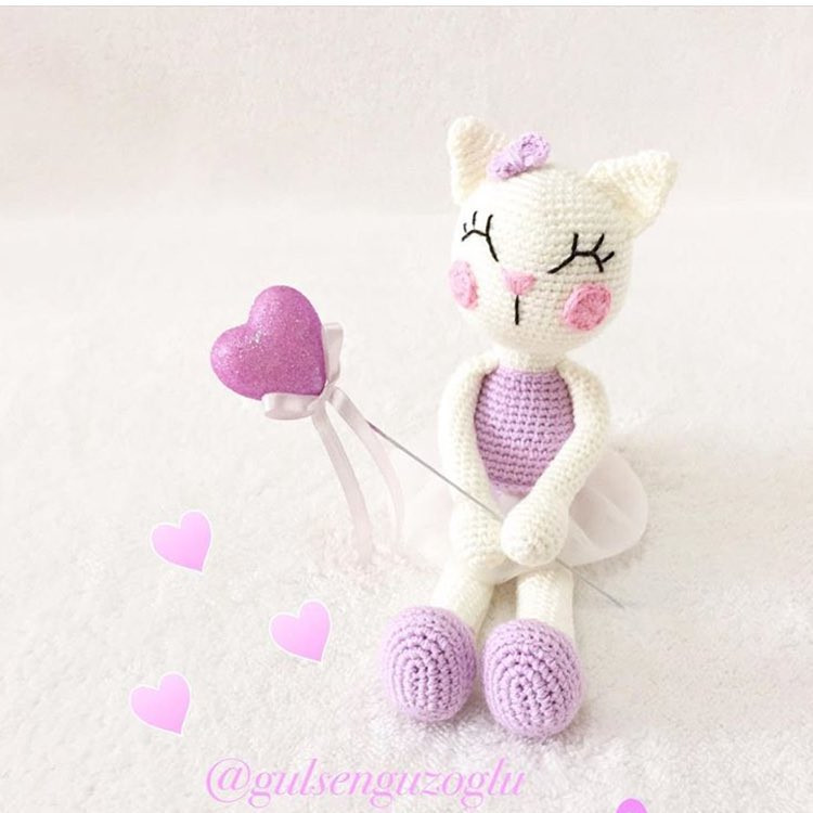 Amigurumi Mèo Trắng và Tím: Mẫu Len Chi Tiết Từng Hàng Cho Đầu Và Thân