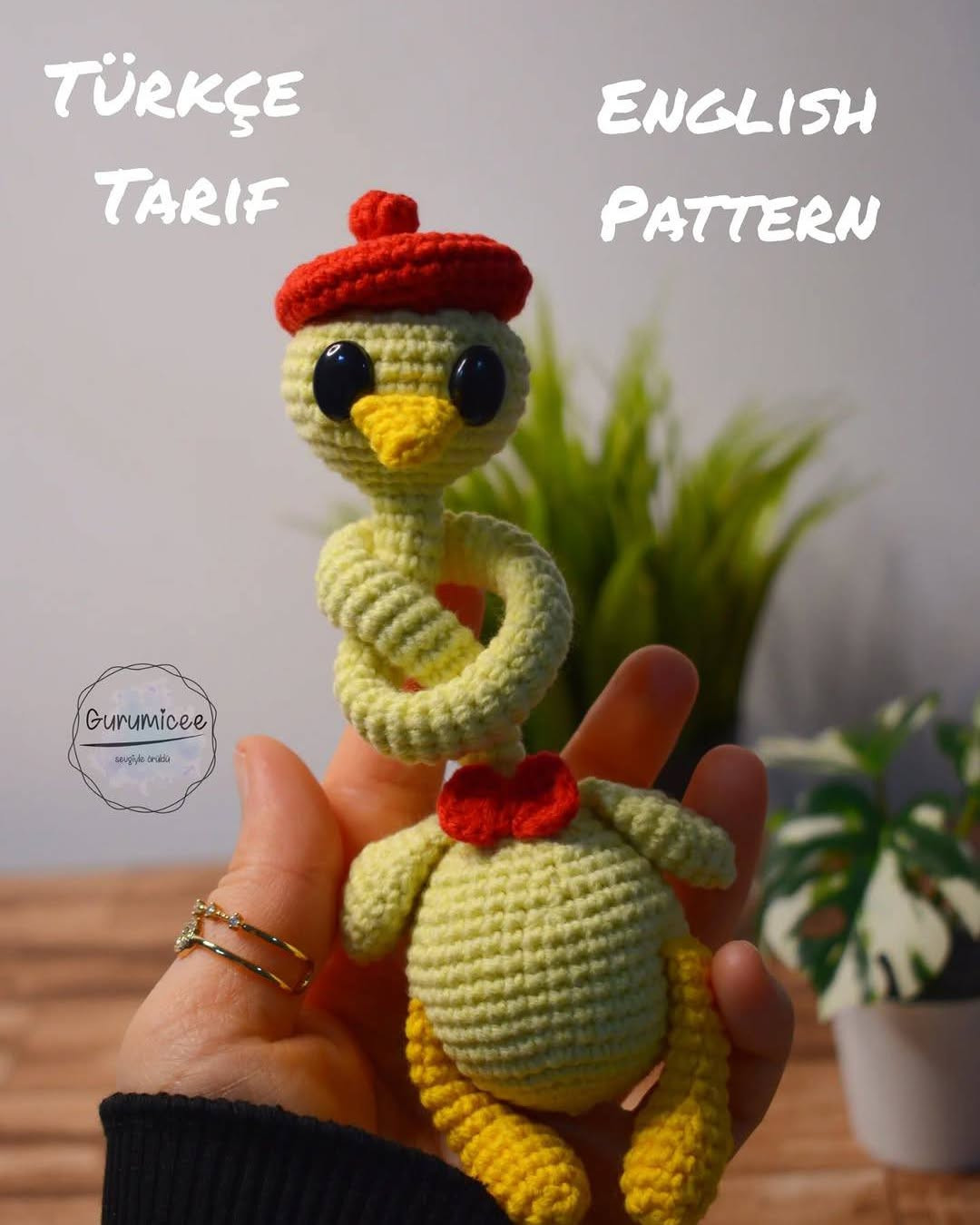 Amigurumi ördek Türkçe ve İngilizce tarifi - kırmızı şapkalı sarı ördek bebek