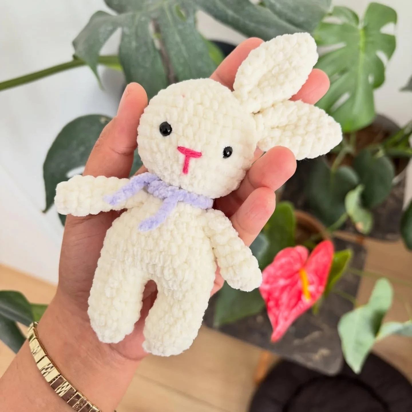Amigurumi Tavşan Tarifi - Malzemeler ve Adım Adım Örgü Şemaları