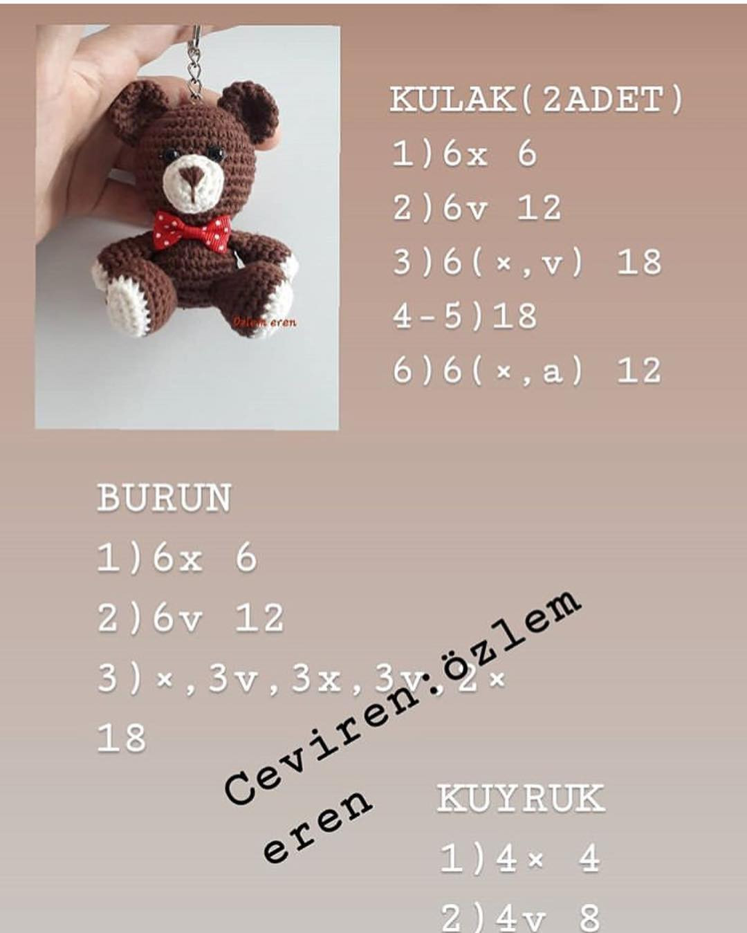 Anahtarlık Tarifi - Gấu Móc Len Nhỏ Màu Nâu với Nơ Đỏ