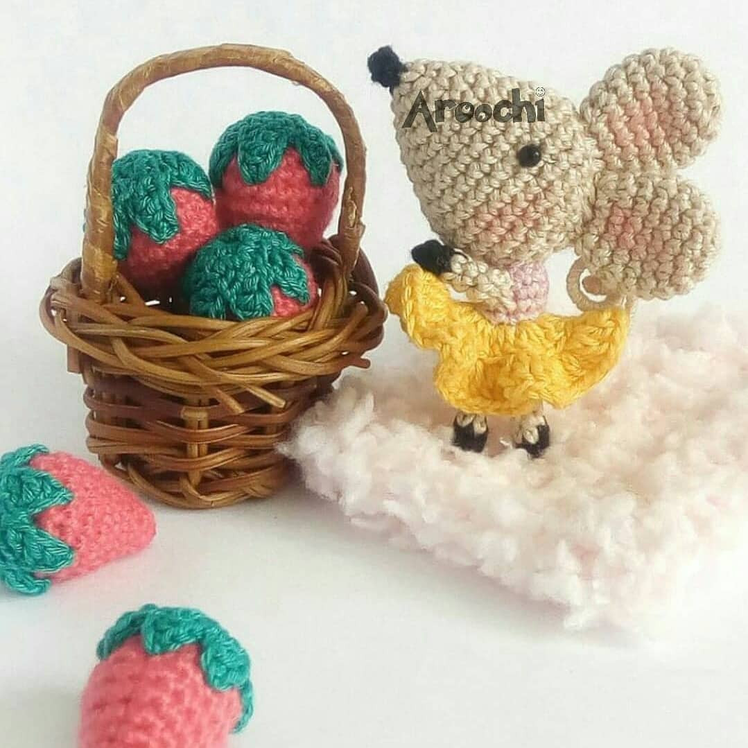 Aroochi Crochet Fairy Mouse Doll Tutorial with Strawberries