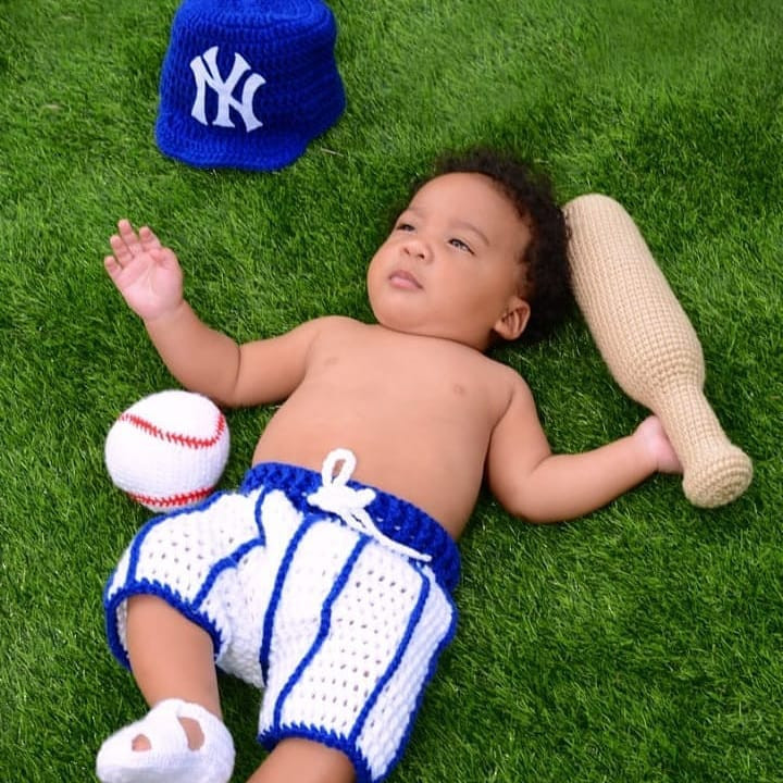 Baby Baseball Bat Crochet Pattern: Free Amigurumi Toy Tutorial with Supplies List and Step-by-Step Instructions