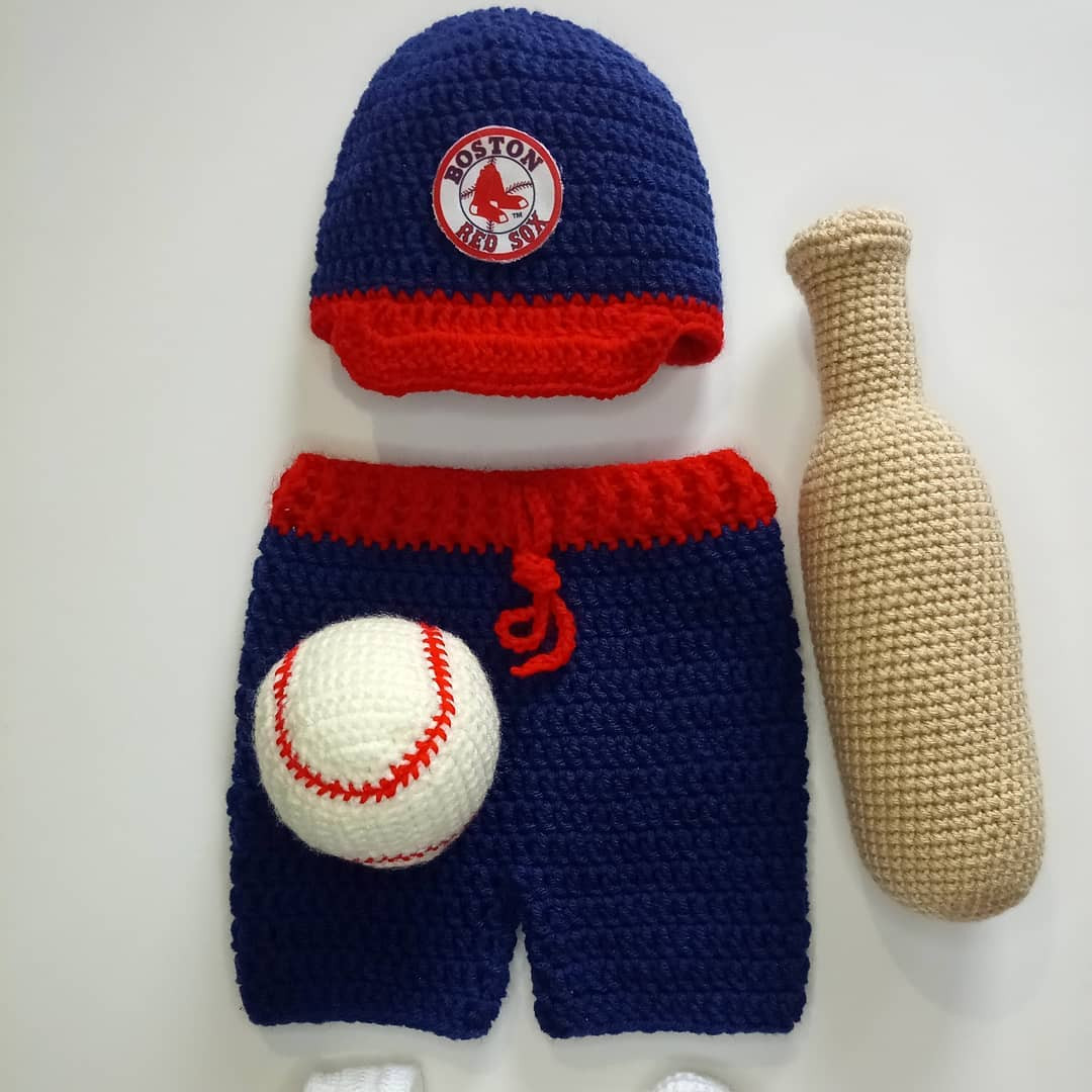 Baby Baseball Bat Crochet Pattern: Free Amigurumi Toy Tutorial with Supplies List and Step-by-Step Instructions