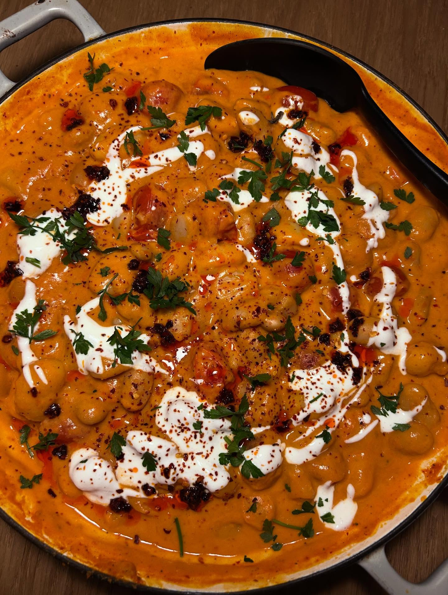 Creamy Harissa Butter Beans & Gnocchi One-Pan Vegan Meal