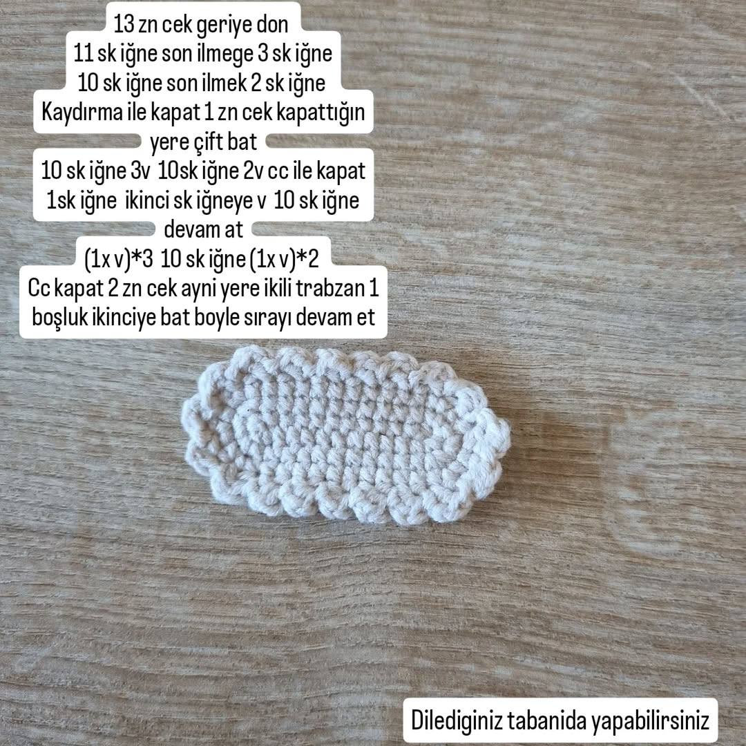 Crochet Flower Bookmark Tutorial: Step-by-Step Guide for Colorful Floral Designs