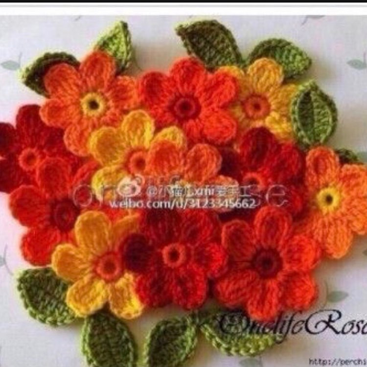 Crochet Flower Patterns: Persian Chart 'Petr-e Gol', French Diagram, and English Flat Pattern