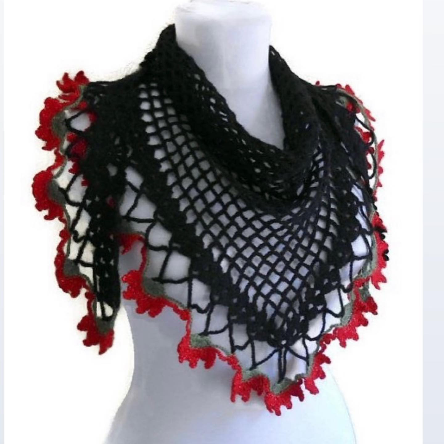 Crochet Shawl and Scarf Patterns: Detailed Charts for Lace, Fan Stitch, and Gradient Triangle Designs