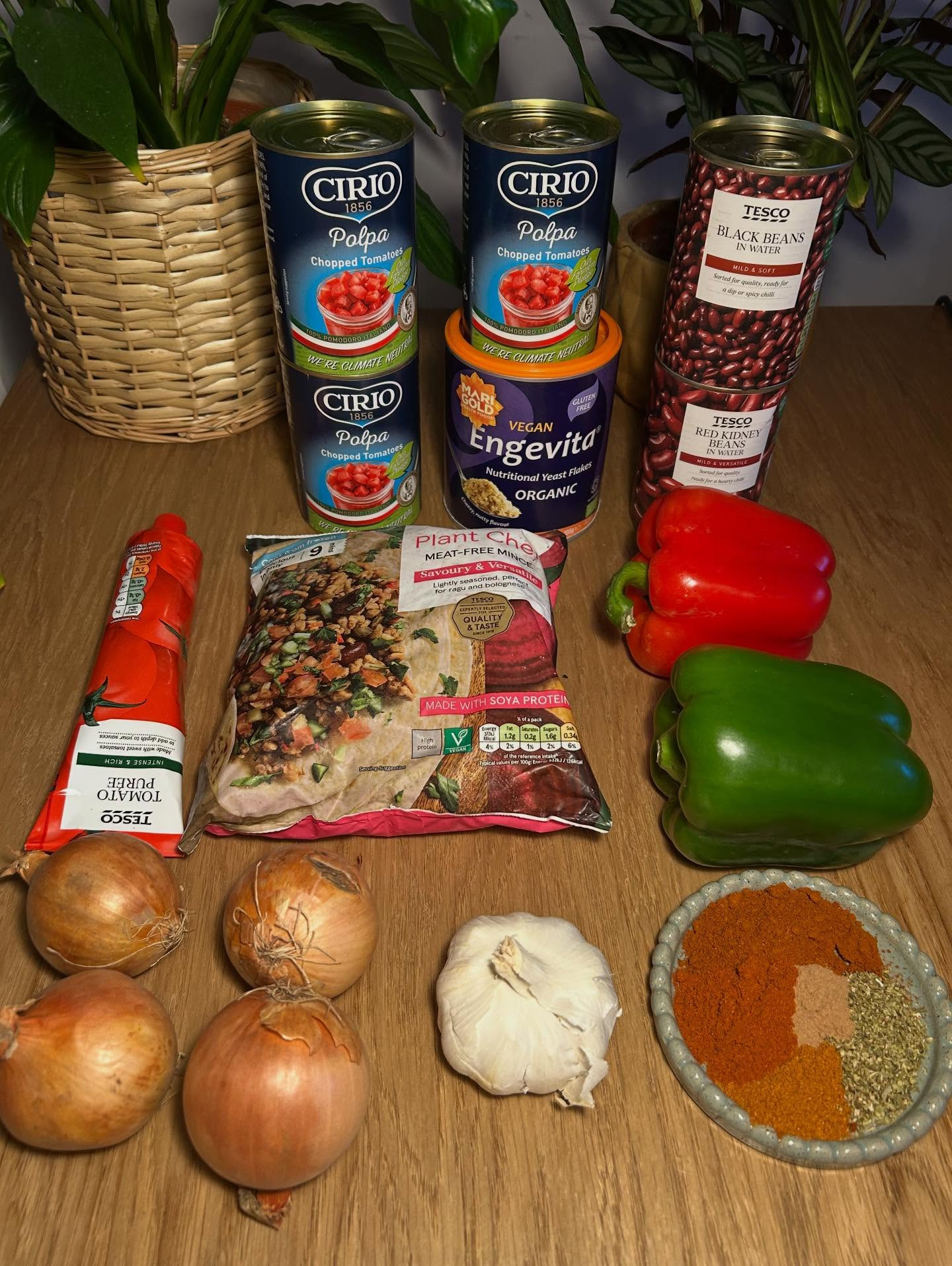 Easy Vegan Chilli with Avocado, Beans and Spices