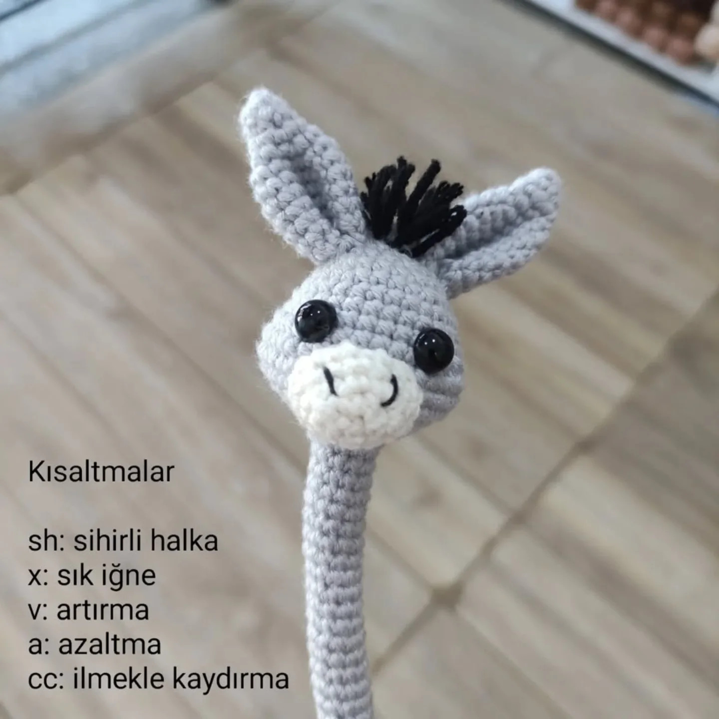 Eşek Charm Tarifi: Hızlı Örgü Deseni ve Adım Adım Şemalar