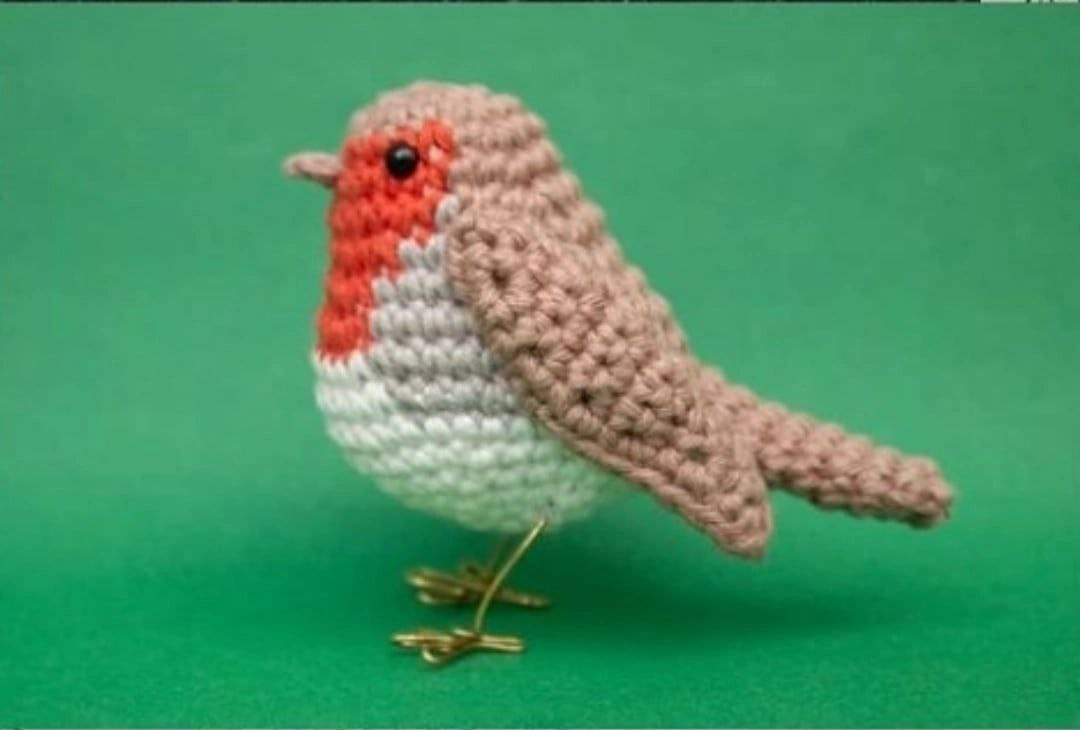 European Robin Free Crochet Pattern