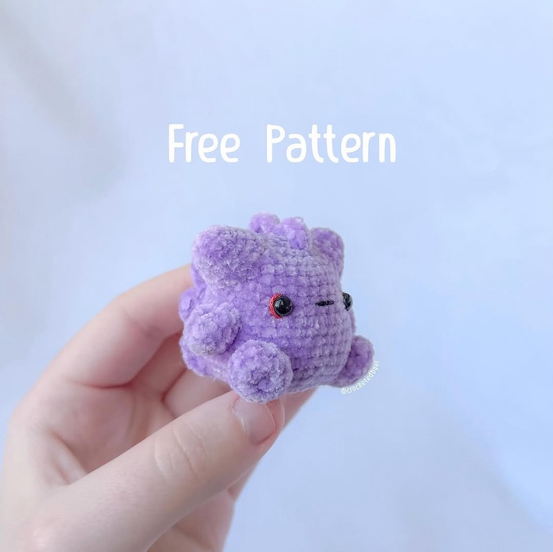 Free Amigurumi Gengar Crochet Pattern: Cute Purple Pokemon Plushie Tutorial with Velvet Yarn