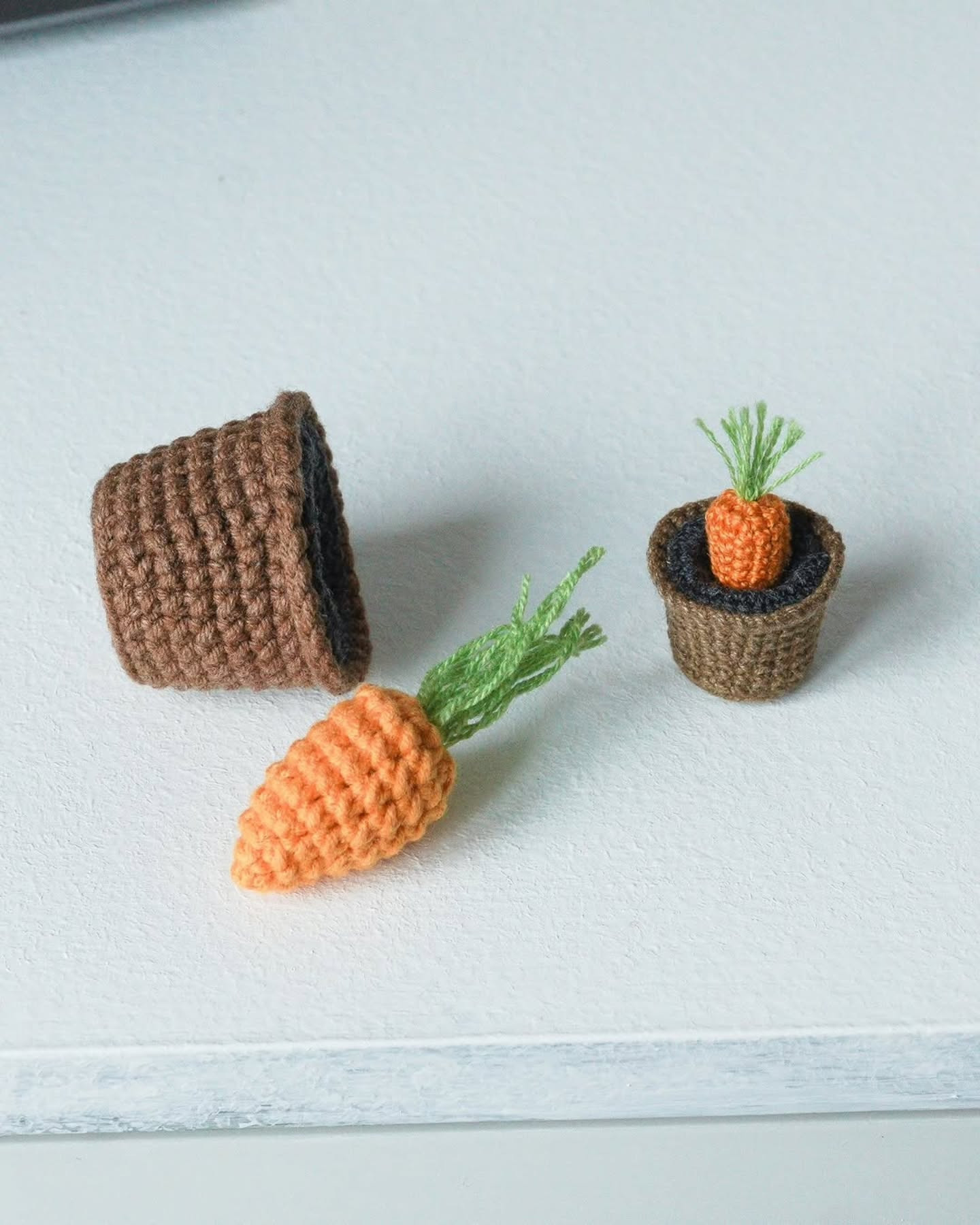 Free Amigurumi Pattern: Mini Crochet Carrot in Pot with Green Leaves
