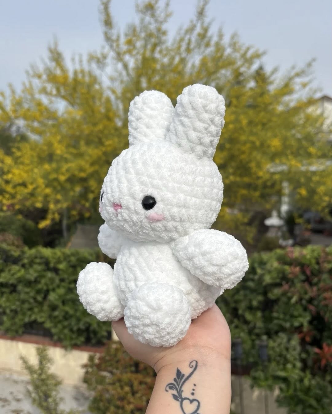 Free Crochet Easter Bunny Pattern by @kayascrochet - Cute White Amigurumi Rabbit with Pink Nose