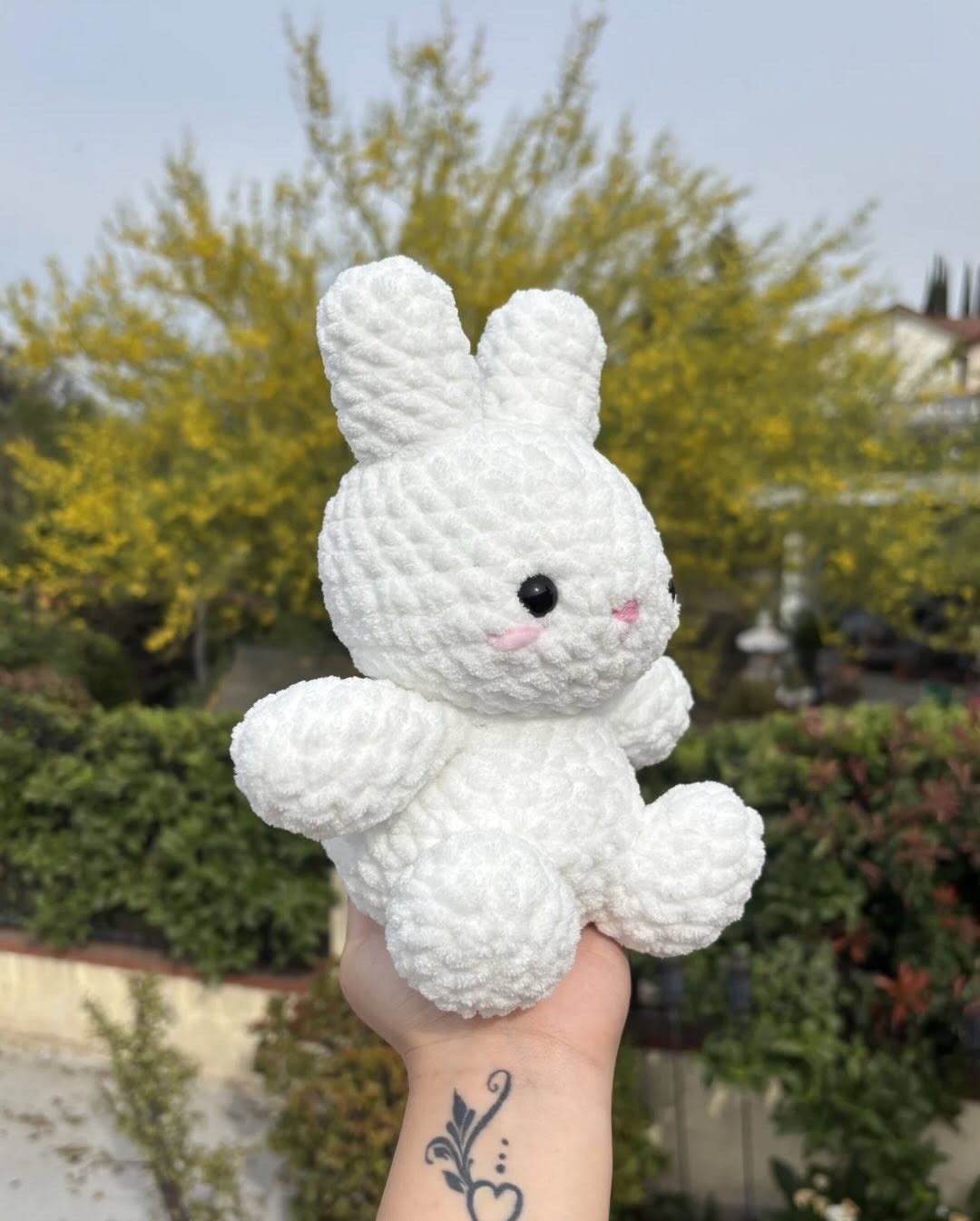 Free Crochet Easter Bunny Pattern by @kayascrochet - Cute White Amigurumi Rabbit with Pink Nose