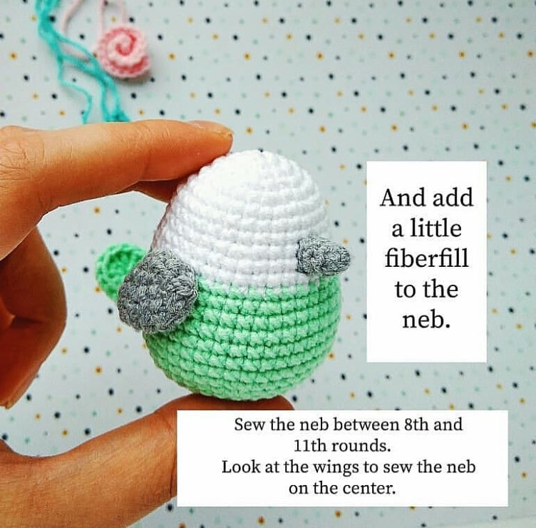 Free Crochet Pattern: Cute Little Bird Amigurumi with Wings and Flower