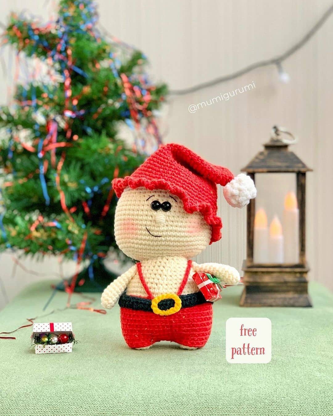 Free Crochet Pattern for Cute Christmas Santa Amigurumi Doll with Red Hat and Gifts