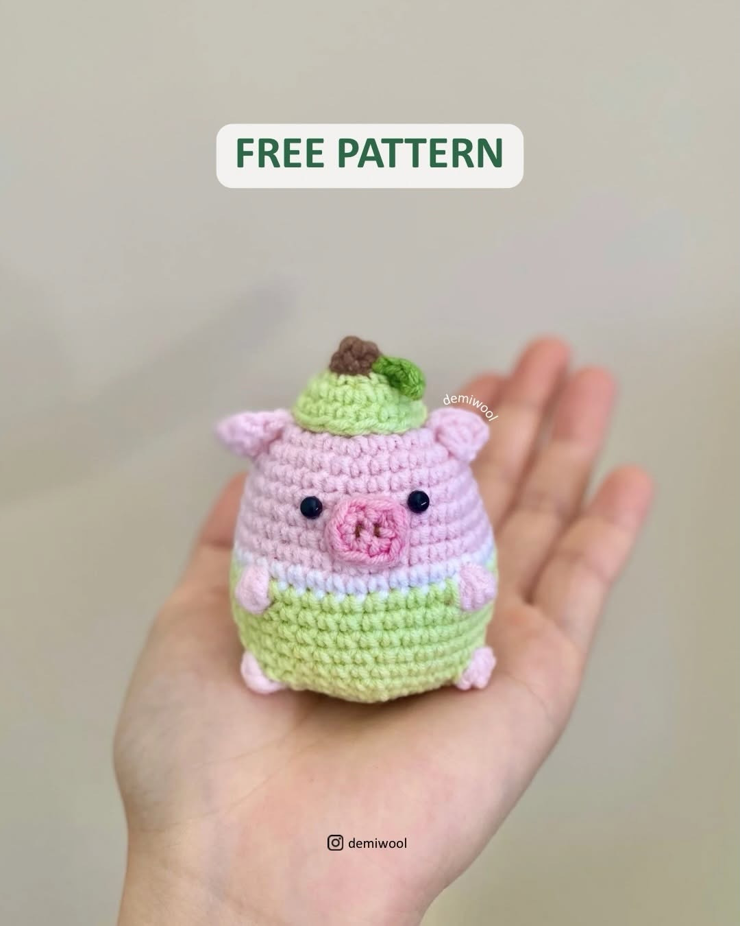 Free Crochet Pattern for Cute Mini Pig Amigurumi Doll with Hat