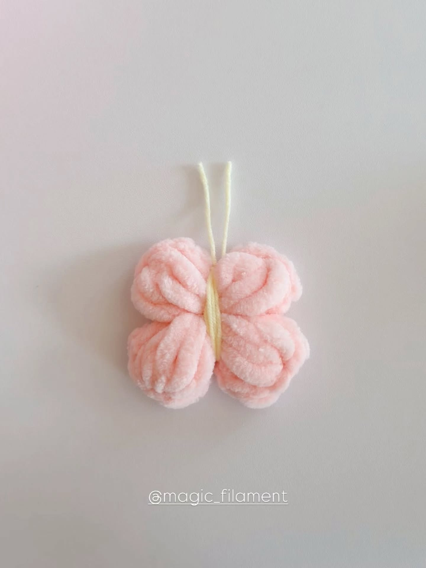 Free Crochet Pattern for Mini Gecko and Butterfly with Colorful Yarn