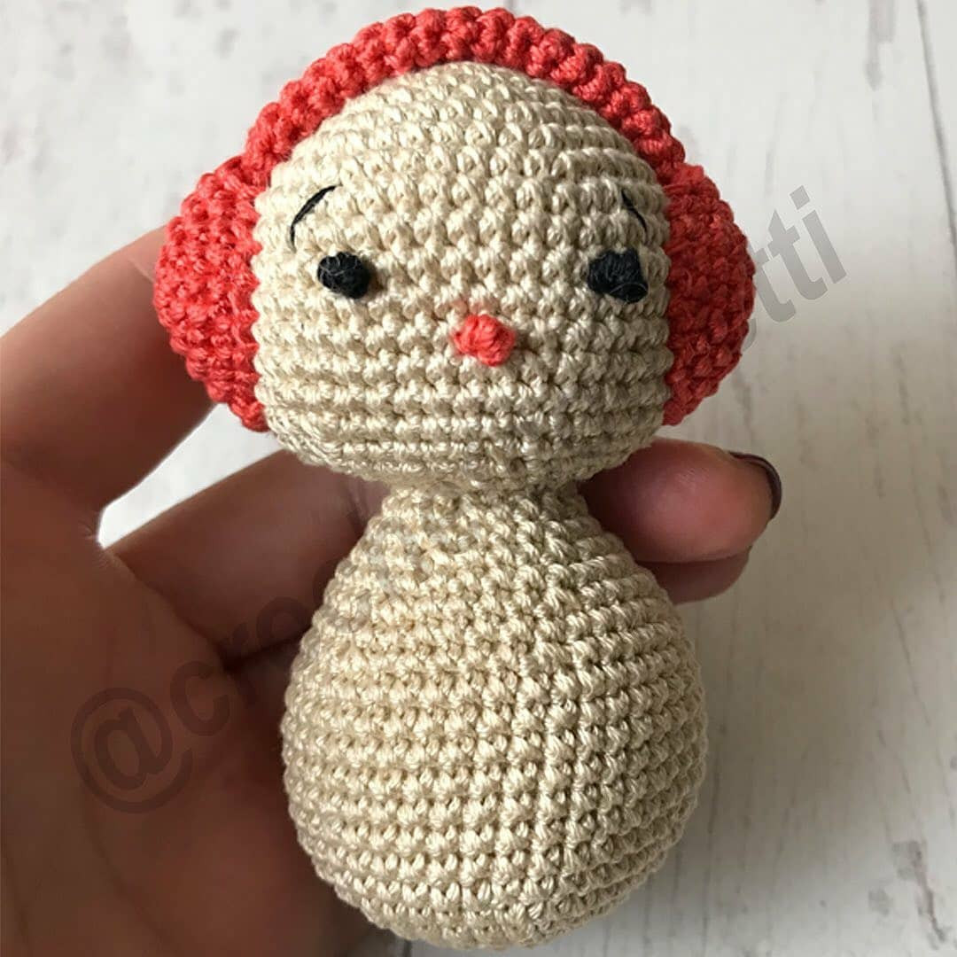 Free Crochet Pattern Part 1: Head and Ear Muffs for Little Snowman Amigurumi