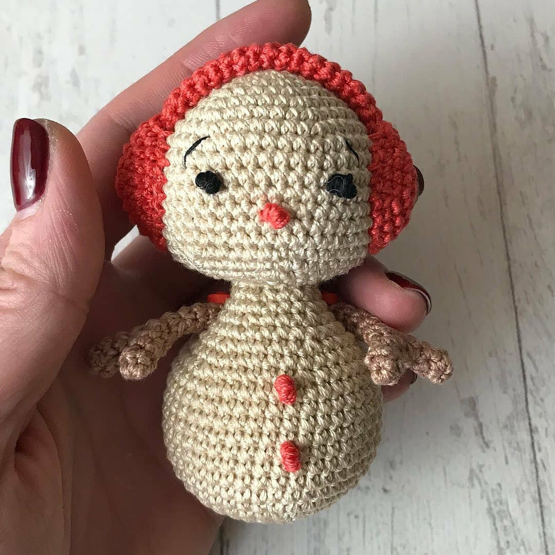 Free Crochet Pattern Part 1: Head and Ear Muffs for Little Snowman Amigurumi
