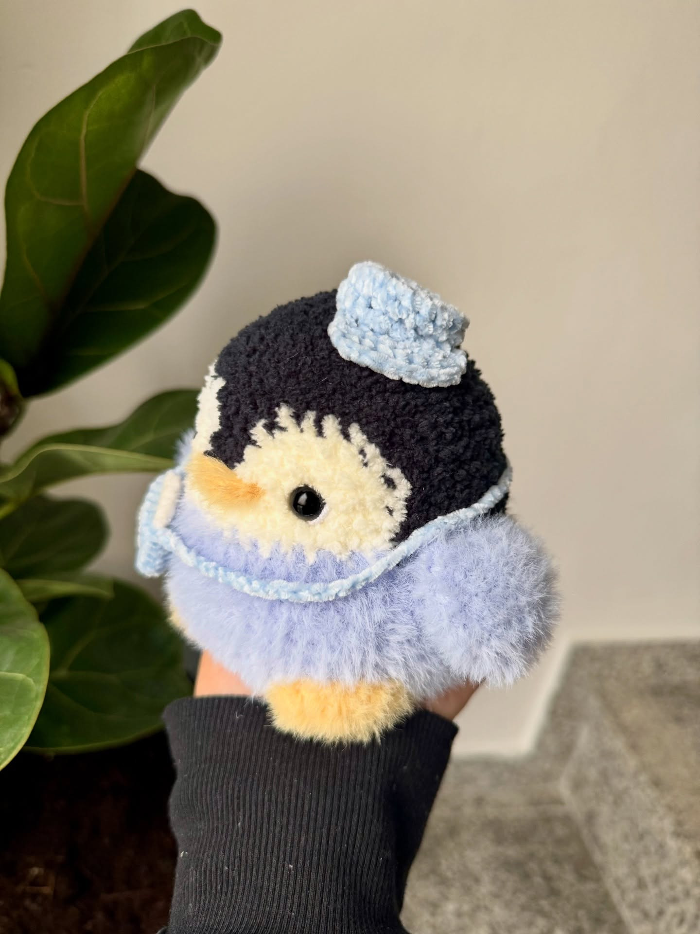 Free Crochet Pattern: Yuval's Mail Bag for Penguin Doll using Chenille Velvet Yarn
