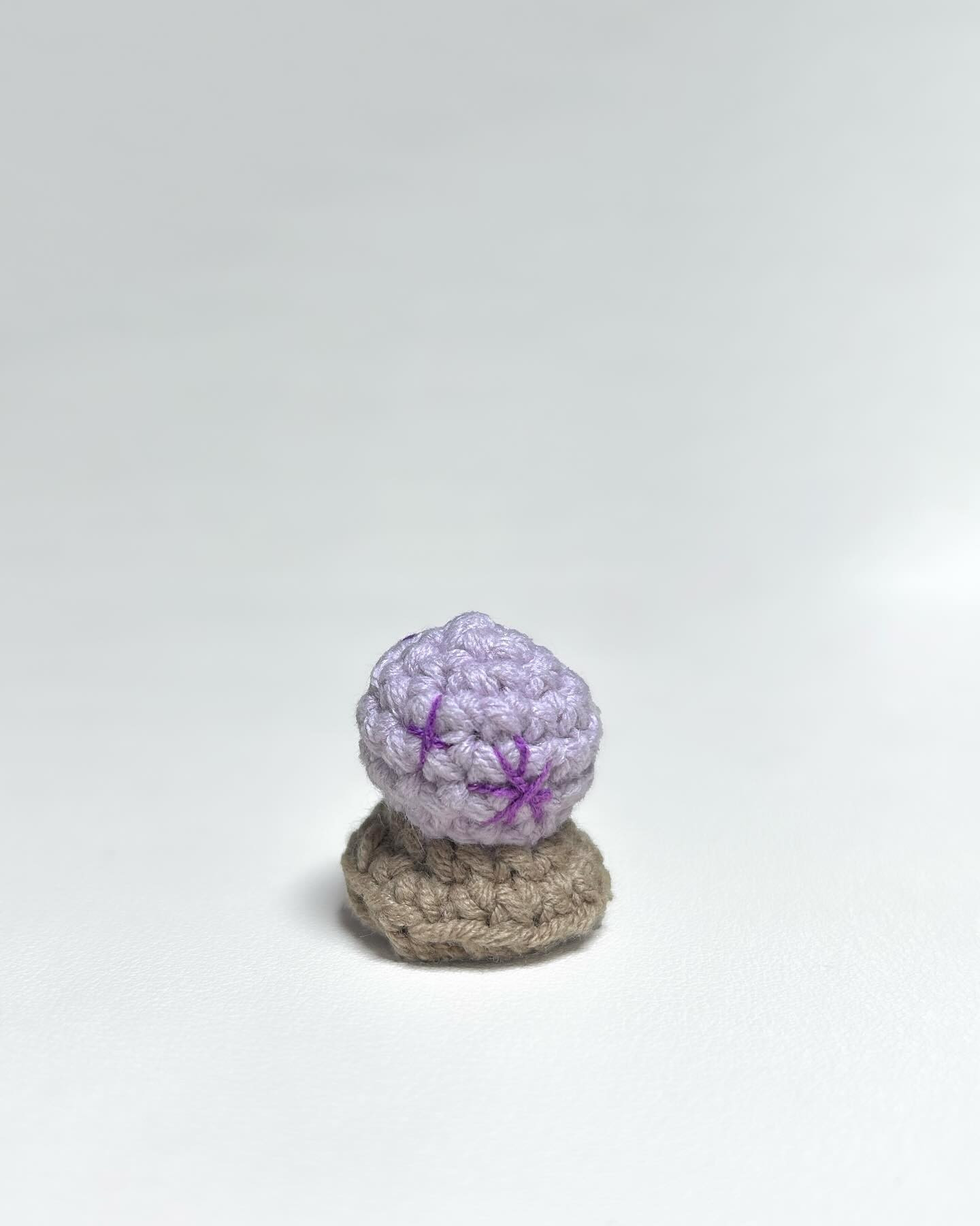 Halloween Witch Crystal Ball and Cauldron Crochet Pattern Tutorial