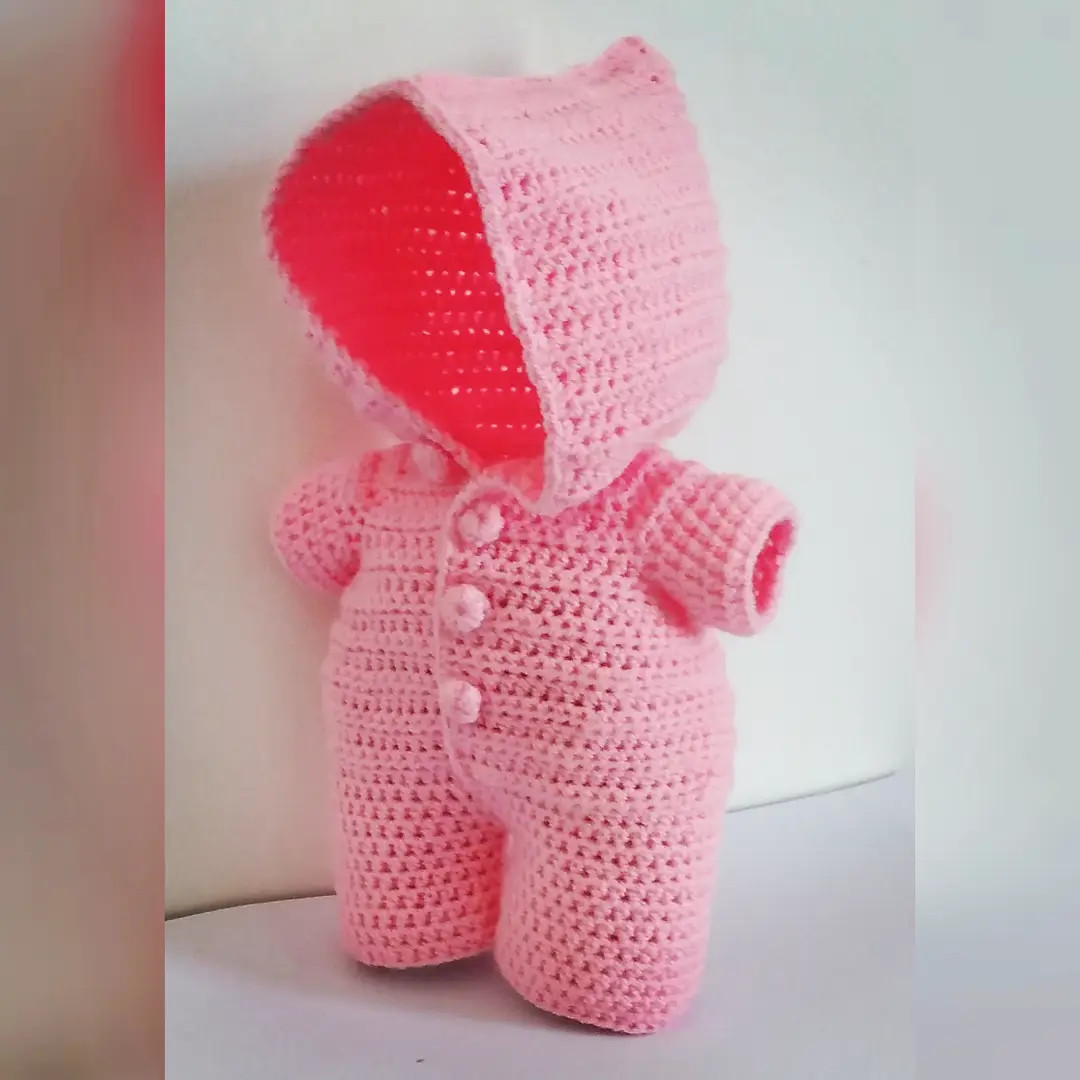 Hướng dẫn chi tiết cách móc bộ quần áo liền thân màu hồng cho búp bê