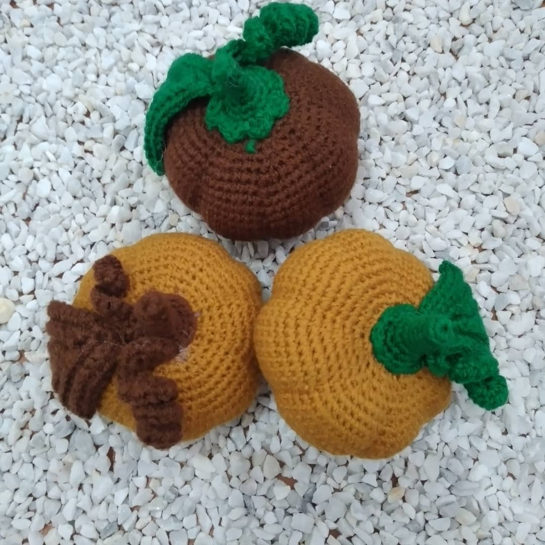 Hướng dẫn móc len bí ngô Halloween dễ thương - Pumpkin Crochet Pattern