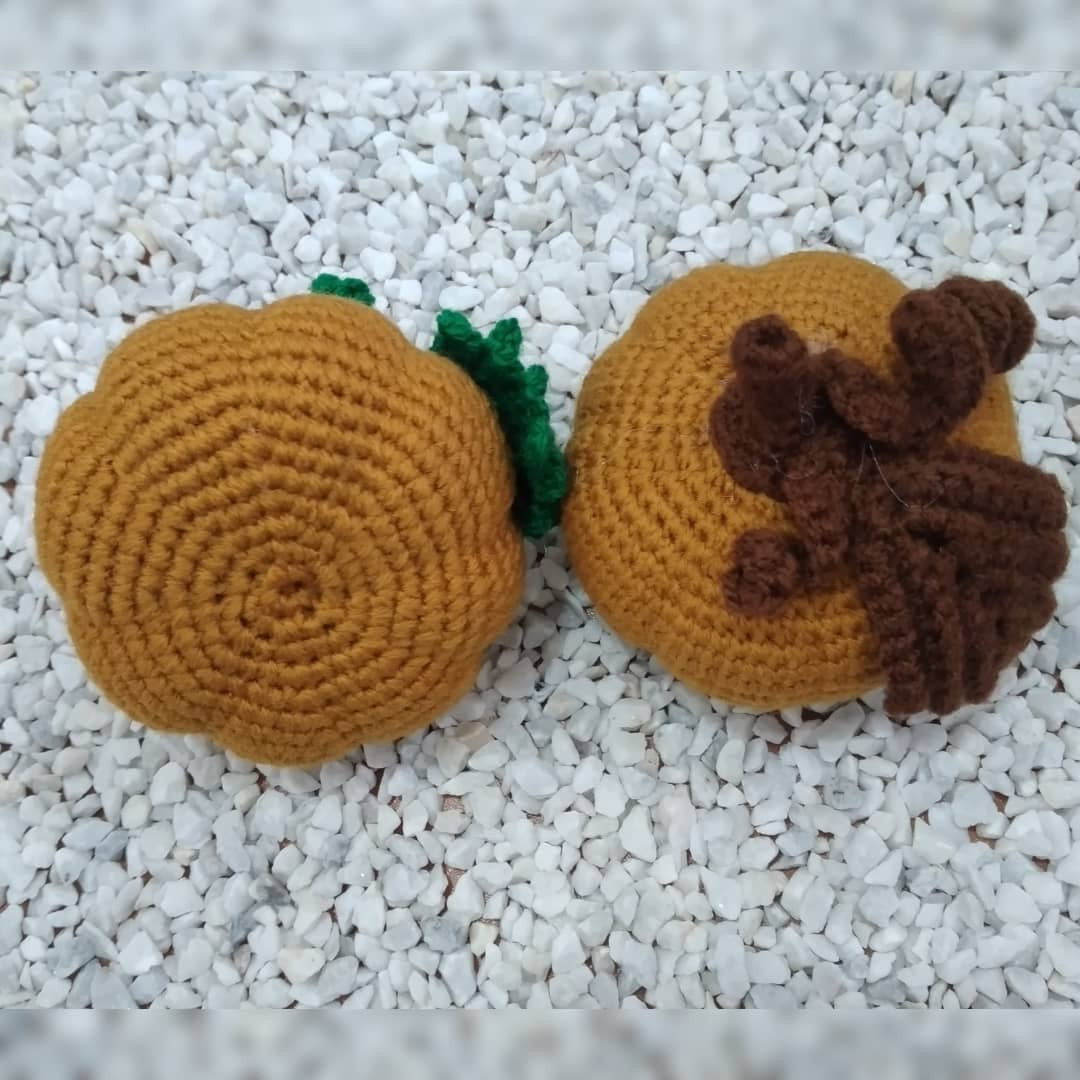 Hướng dẫn móc len bí ngô Halloween dễ thương - Pumpkin Crochet Pattern