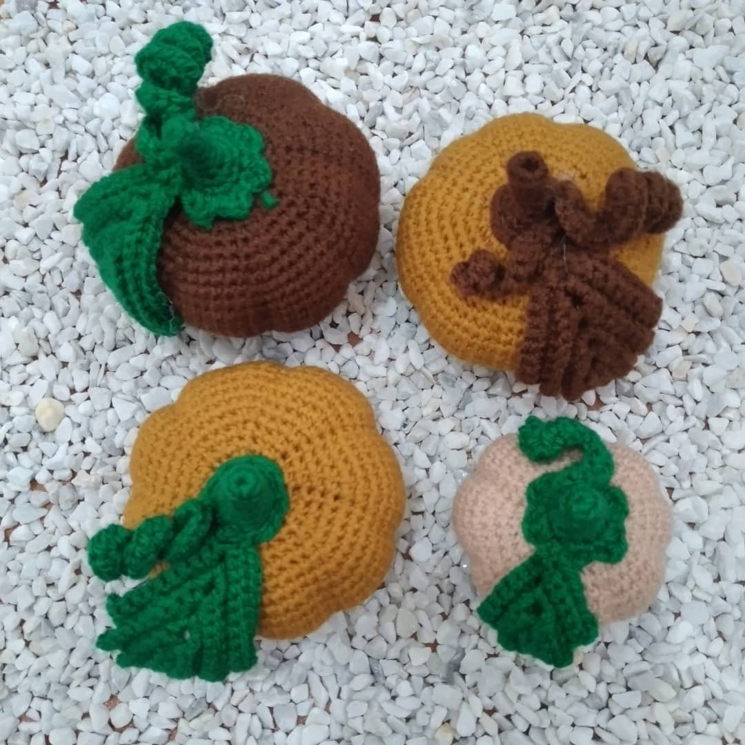 Hướng dẫn móc len bí ngô Halloween dễ thương - Pumpkin Crochet Pattern