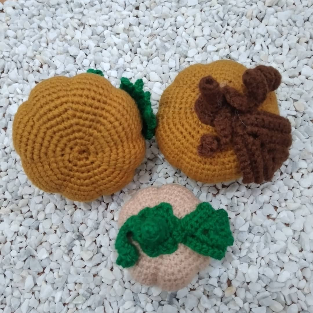 Hướng dẫn móc len bí ngô Halloween dễ thương - Pumpkin Crochet Pattern