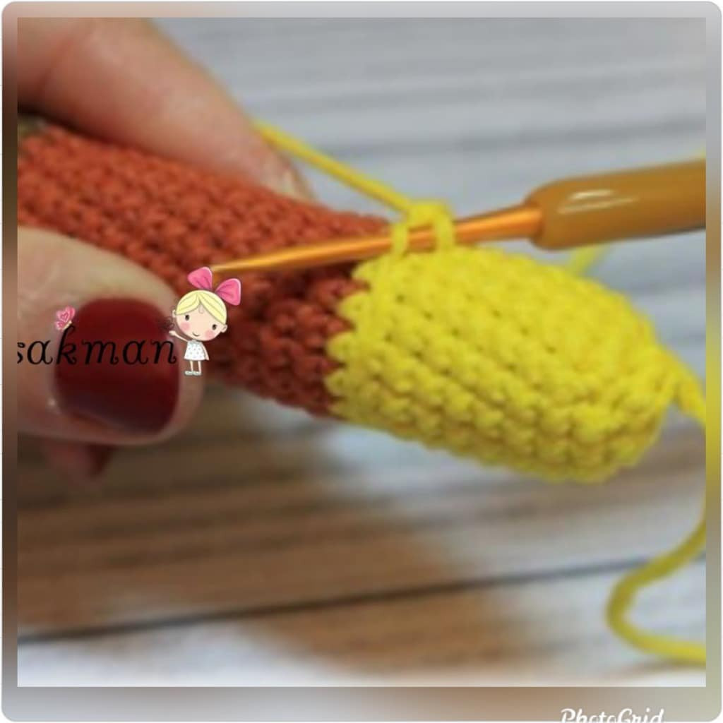Hướng dẫn móc len búp bê con ngựa màu nâu mặc áo xanh lá