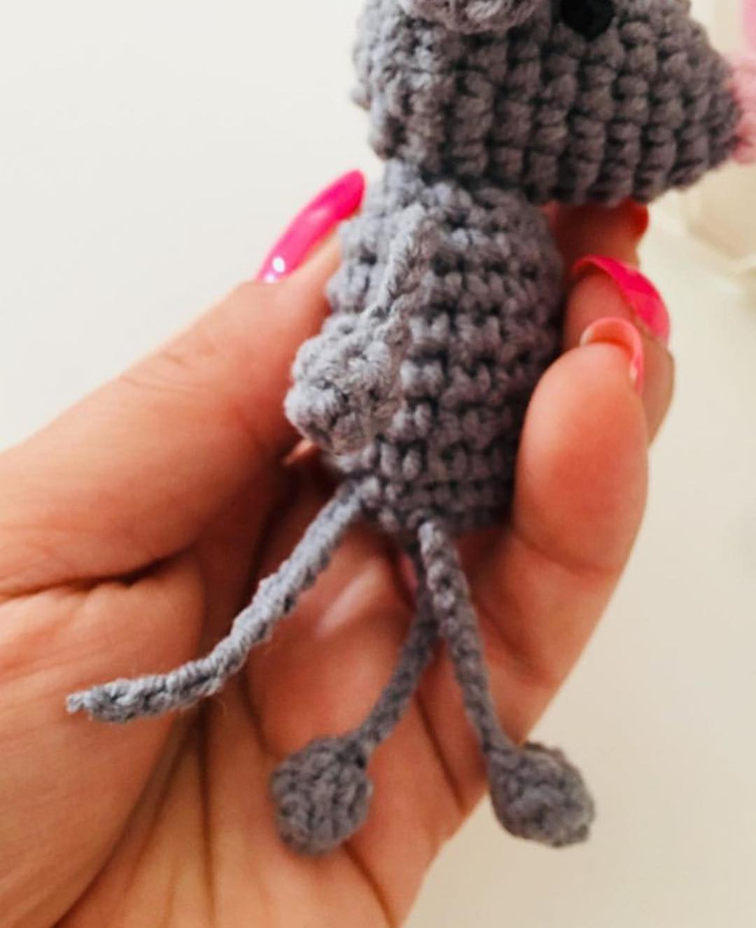 Hướng dẫn móc len chuột xám nhỏ dễ thương, mẫu đồ thủ công amigurumi chi tiết