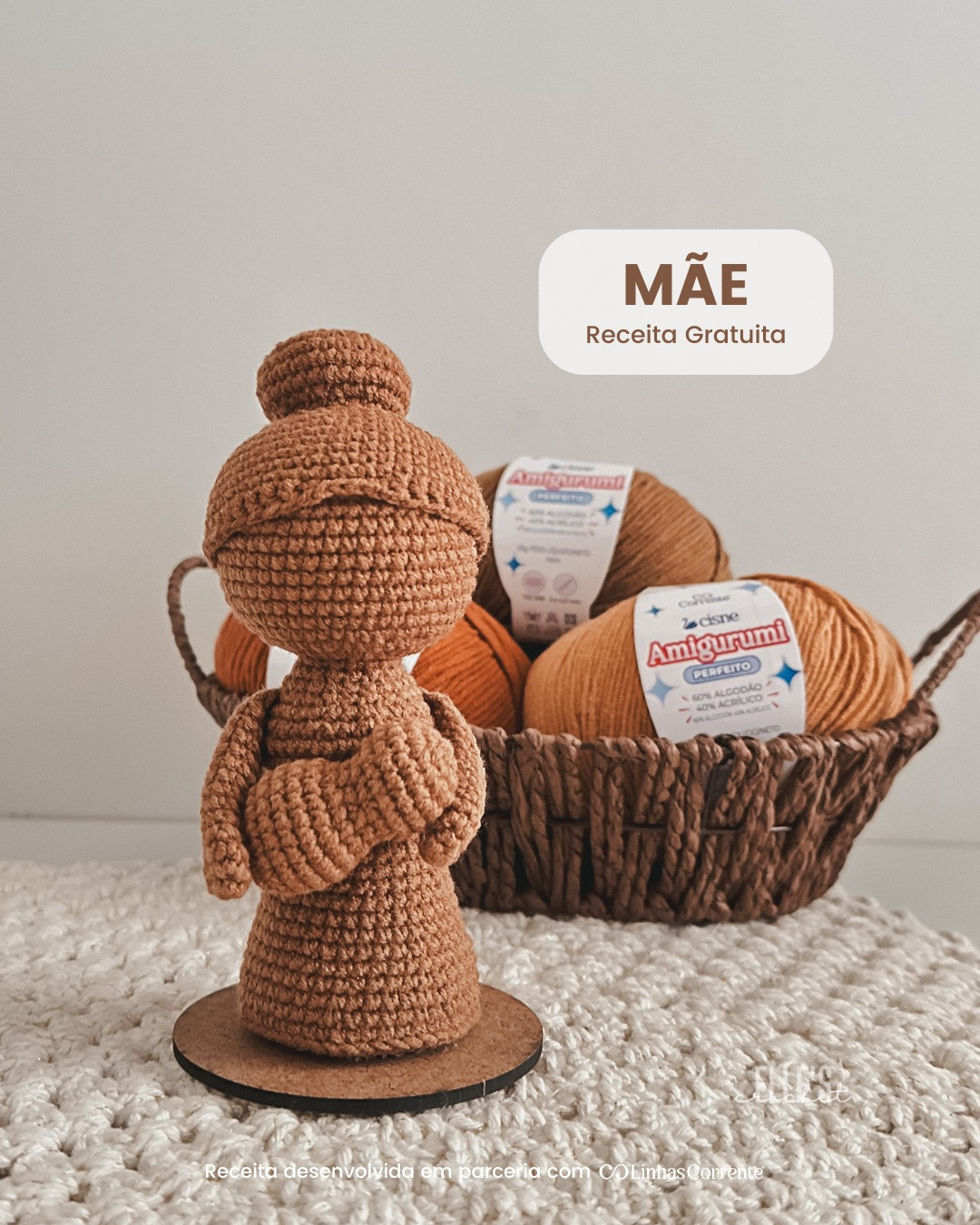 Mãe - Receita Gratuita: Búp bê Amigurumi Móc Len Chi Tiết