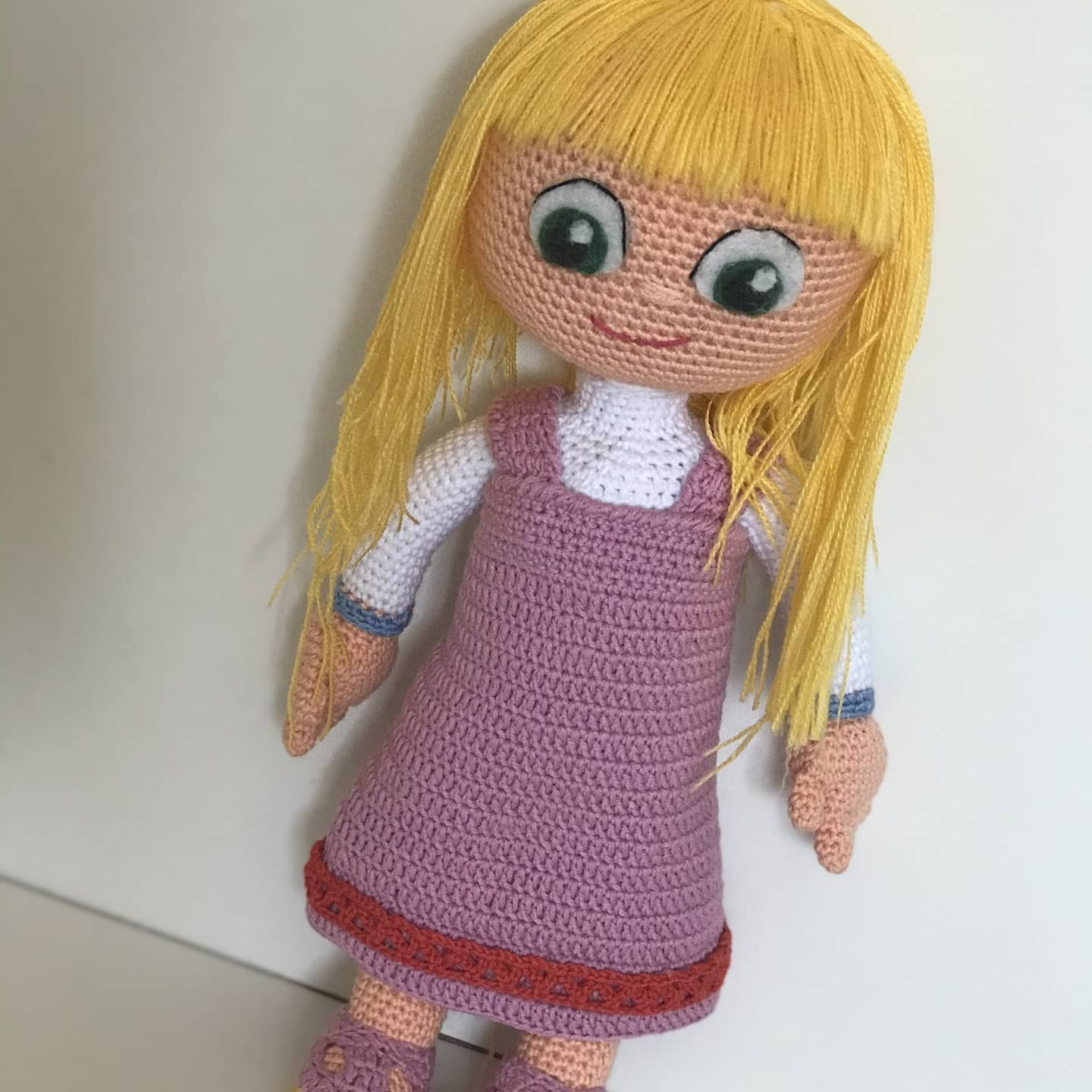 Maşa Amigurumi Tarifi - Pembe Elbise ve Sarı Saçlı Bebek Örgü Şeması