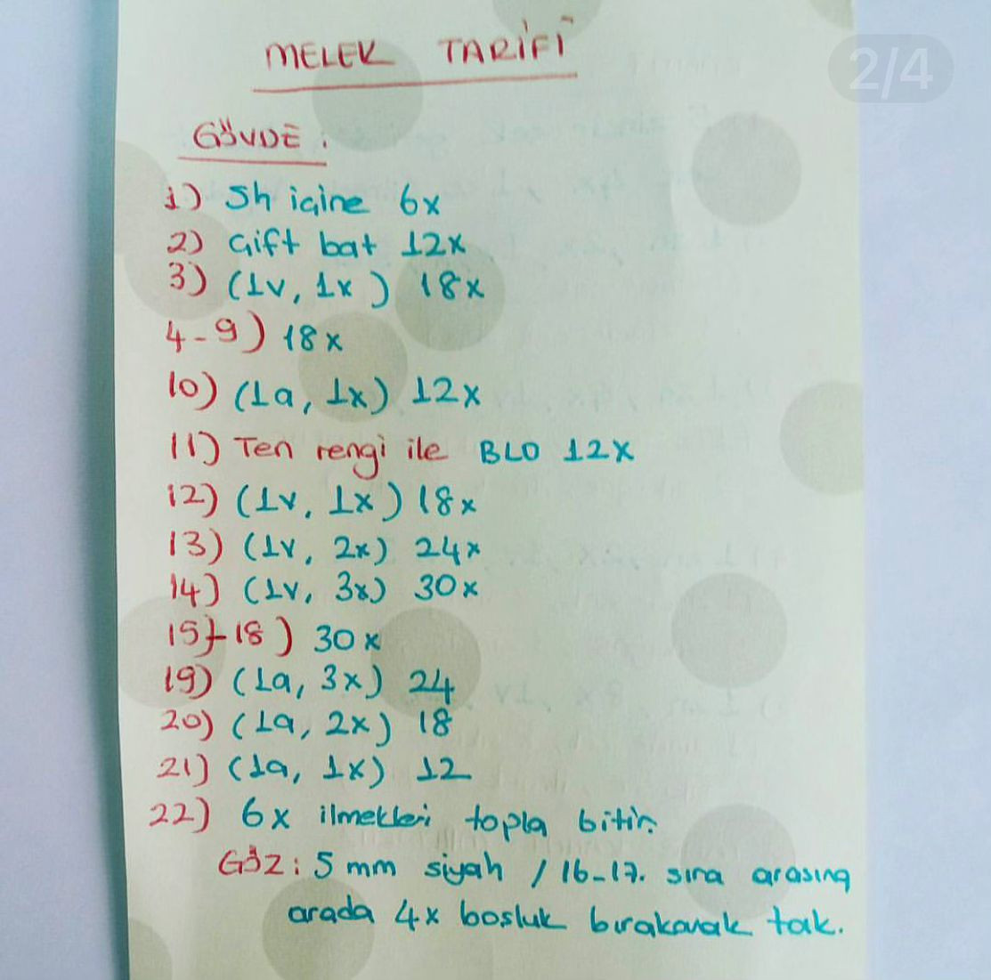 Melek Tarifi Burada: Hướng dẫn móc len búp bê thiên thần dễ thương với các màu sắc khác nhau