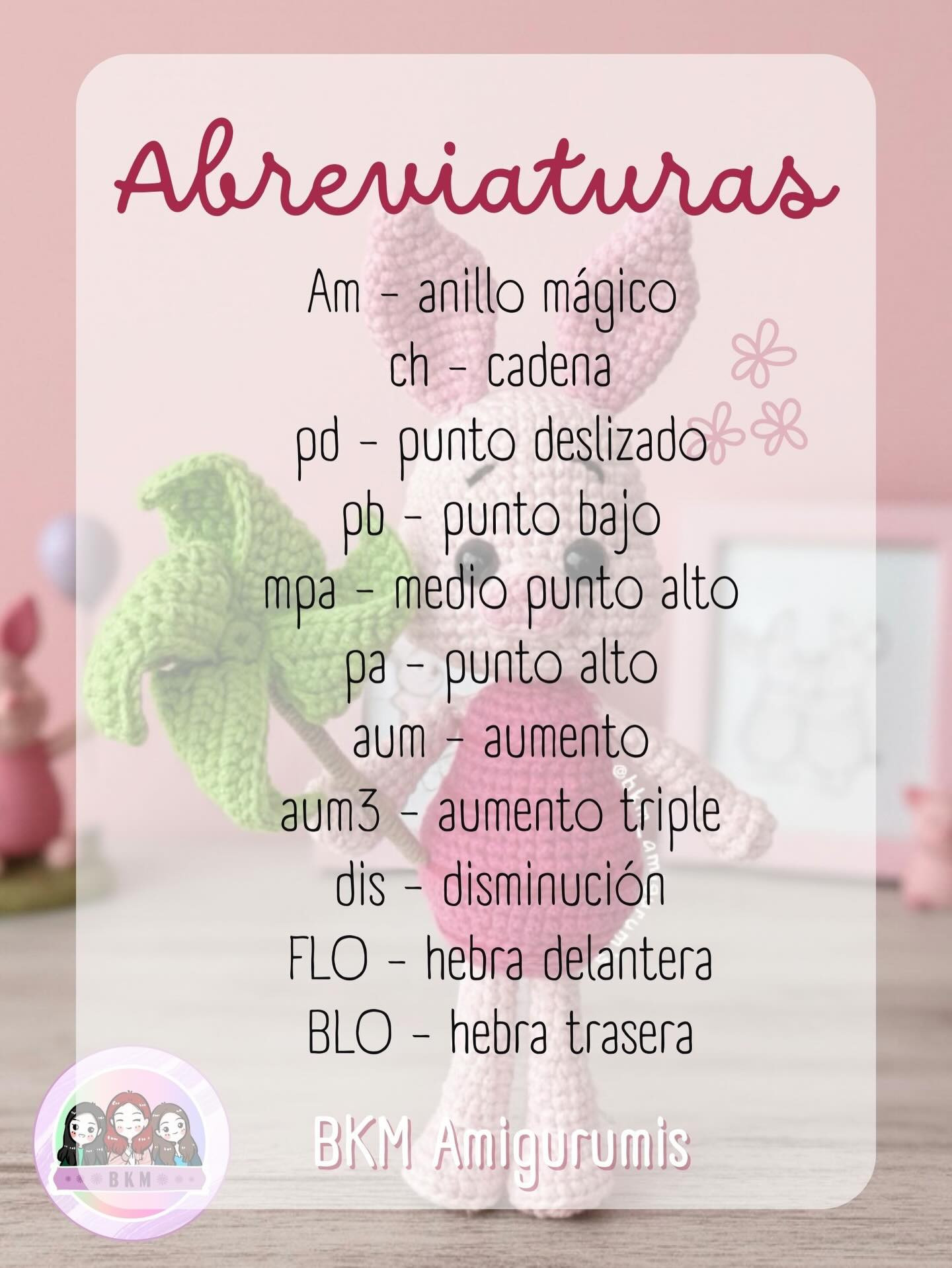 Patrón Gratuito BKM Amigurumis: Muñeco de conejo rosa con vestido fucsia y abanico verde, materiales y abreviaturas